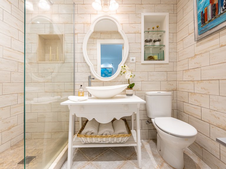Apartment for Sale  in Marbella, Malaga 8