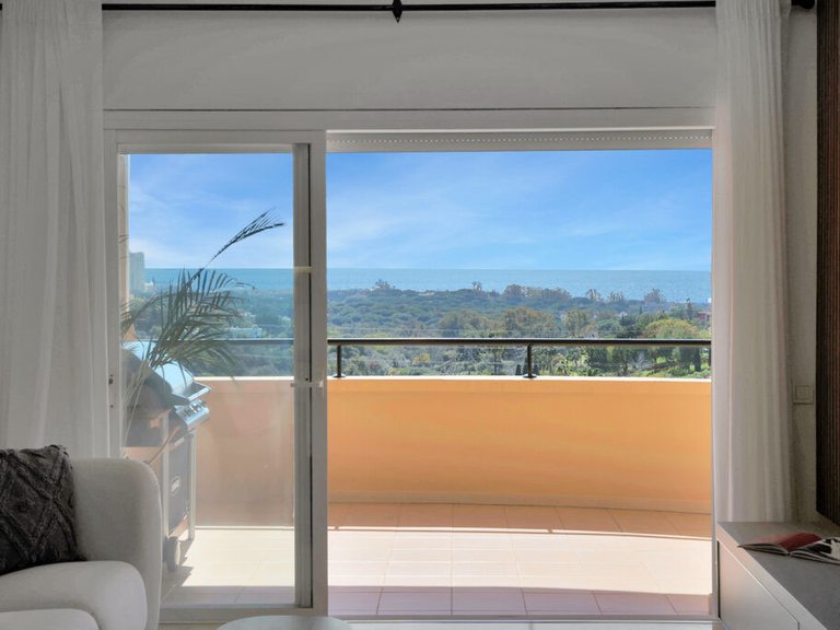 Apartment for Sale  in Marbella, Malaga 22