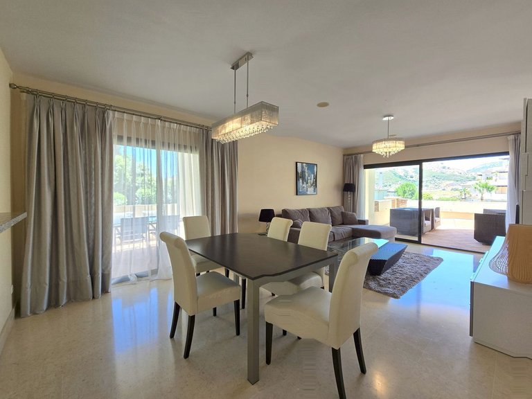 Apartment for Sale  in Benahavis, Malaga 10