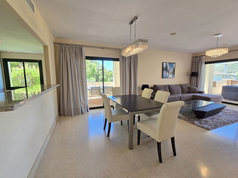 Apartment for Sale  in Benahavis, Malaga 11