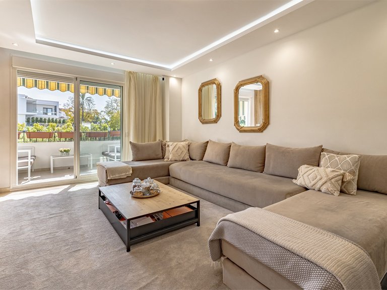 Apartment for Sale  in San Pedro De Alcantara, Malaga 3