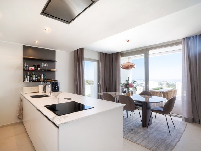 Apartment for Sale  in Marbella, Malaga 27