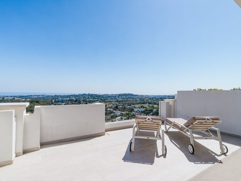 Apartment for Sale  in Marbella, Malaga 5