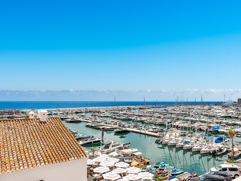 Apartment for Sale  in Marbella, Malaga 1