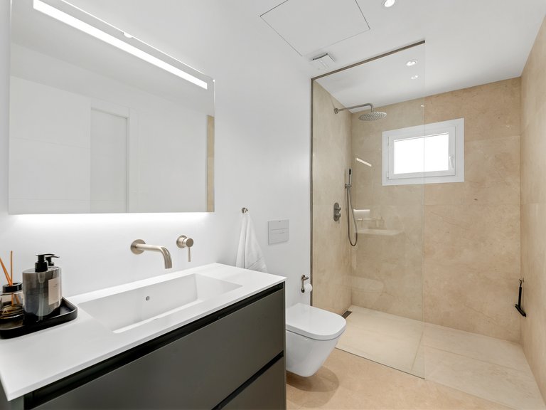 Apartment for Sale  in Marbella, Malaga 15