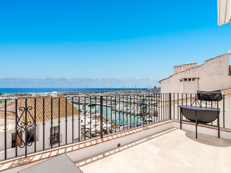 Apartment for Sale  in Marbella, Malaga 6