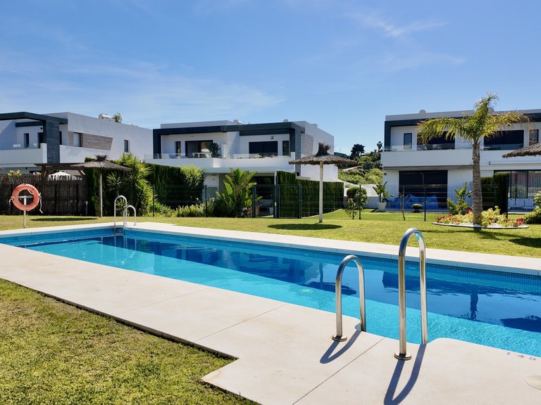 Town House for Sale in Oasis22, Estepona, Malaga 8