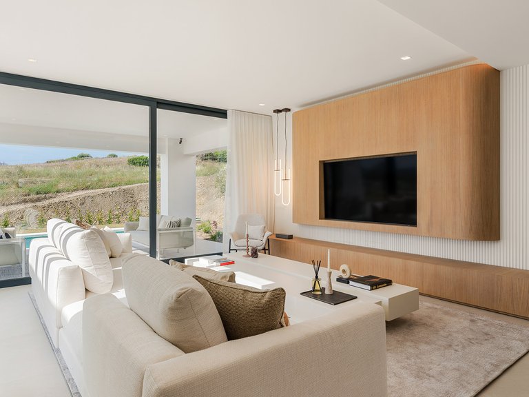 Villa for Sale in Estepona, Malaga 2