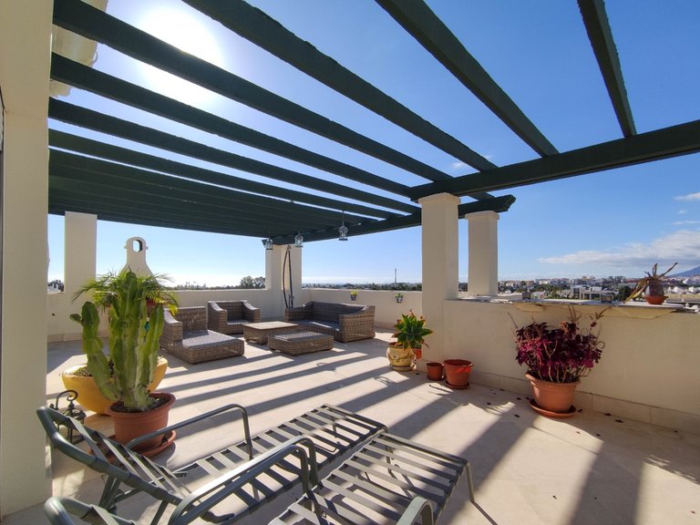 Penthouse for Sale in Lorcrimar, Marbella, Malaga 4