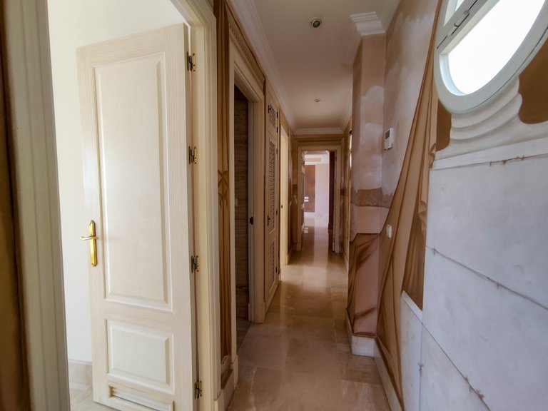 Penthouse for Sale in Lorcrimar, Marbella, Malaga 25