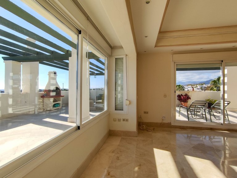 Penthouse for Sale in Lorcrimar, Marbella, Malaga 6