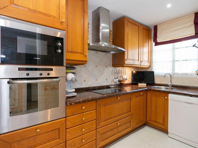 Town House for Sale in Estepona, Malaga 12
