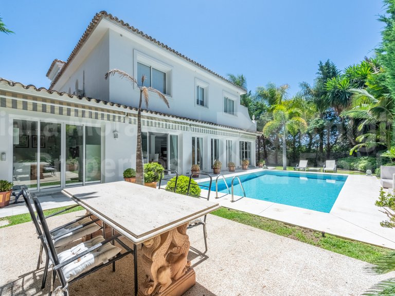 Villa for Sale in Marbella, Malaga 31