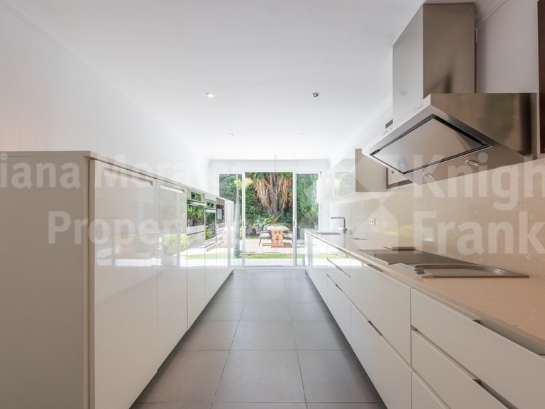 Villa for Sale in Marbella, Malaga 11