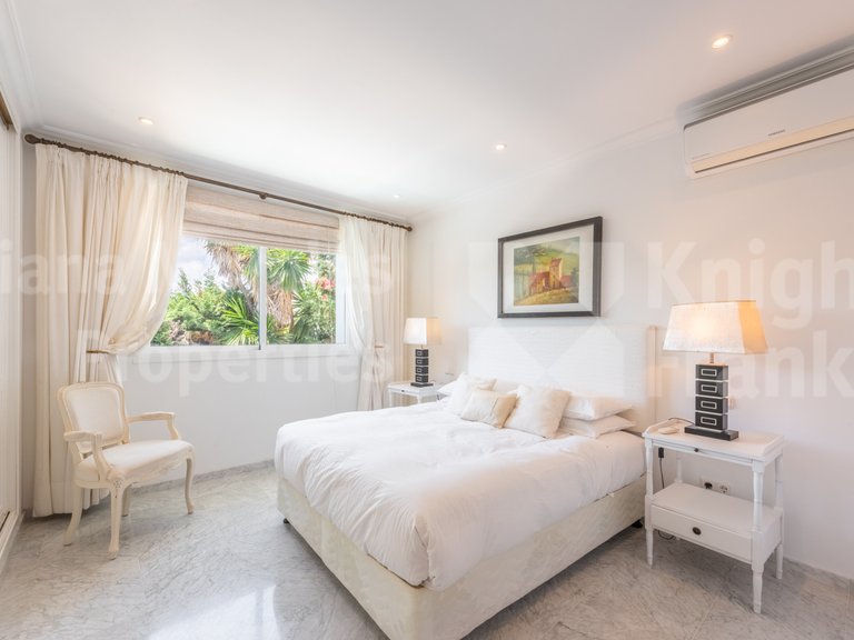 Villa for Sale in Marbella, Malaga 17
