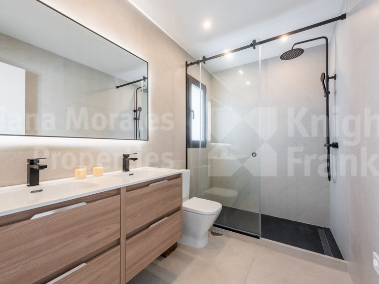 Villa for Sale in San Pedro De Alcantara, Malaga 22