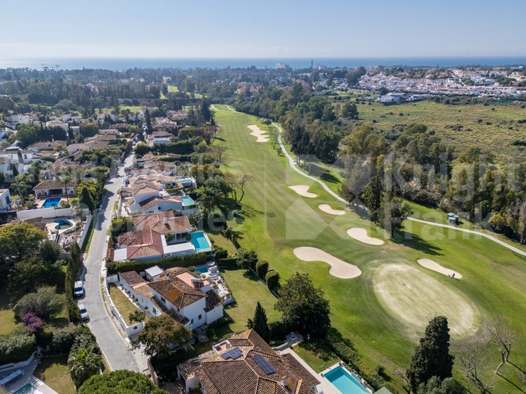 Villa for Sale in San Pedro De Alcantara, Malaga 39