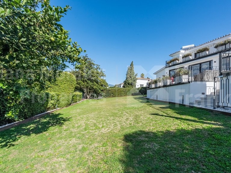 Villa for Sale in San Pedro De Alcantara, Malaga 34