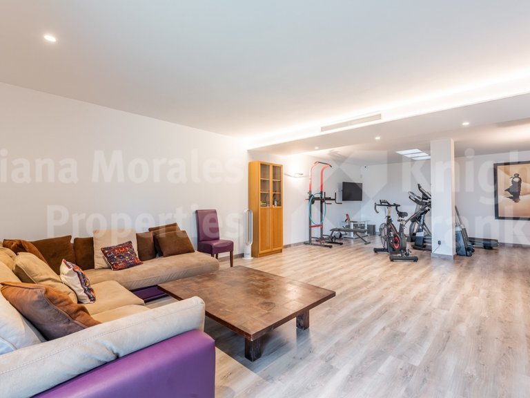 Villa for Sale in Marbella, Malaga 15