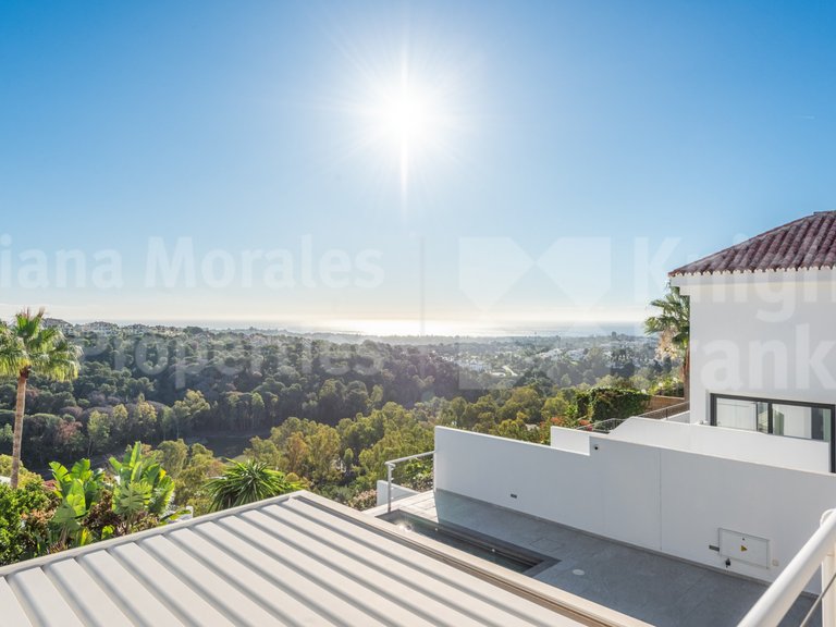 Villa for Sale in Marbella, Malaga 36