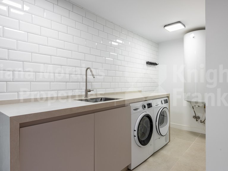 Apartment for Sale in Marbella, Malaga 25
