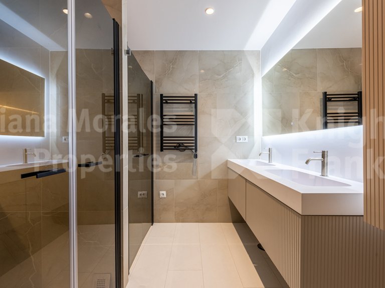 Apartment for Sale in Marbella, Malaga 23