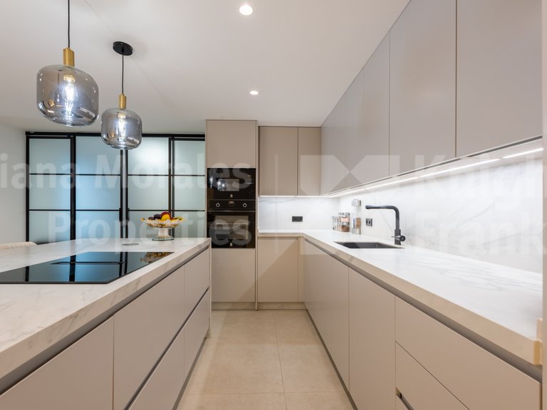 Apartment for Sale in Marbella, Malaga 11