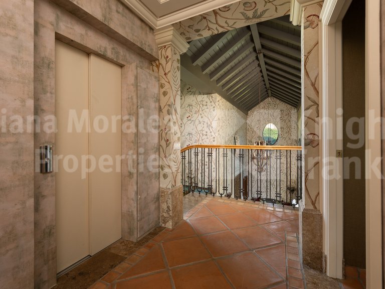 Villa for Rent in San Pedro De Alcantara, Malaga 39