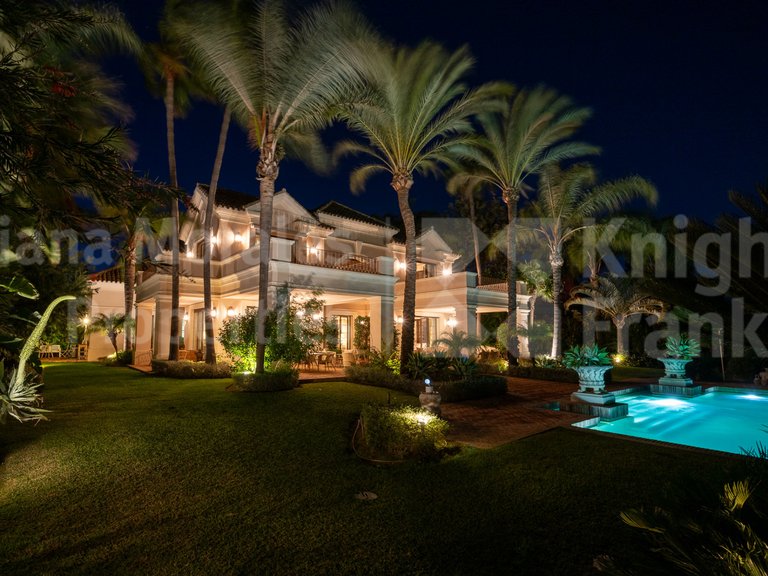 Villa for Rent in San Pedro De Alcantara, Malaga 59