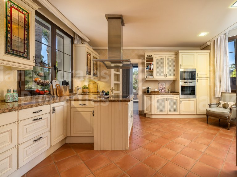Villa for Rent in San Pedro De Alcantara, Malaga 20