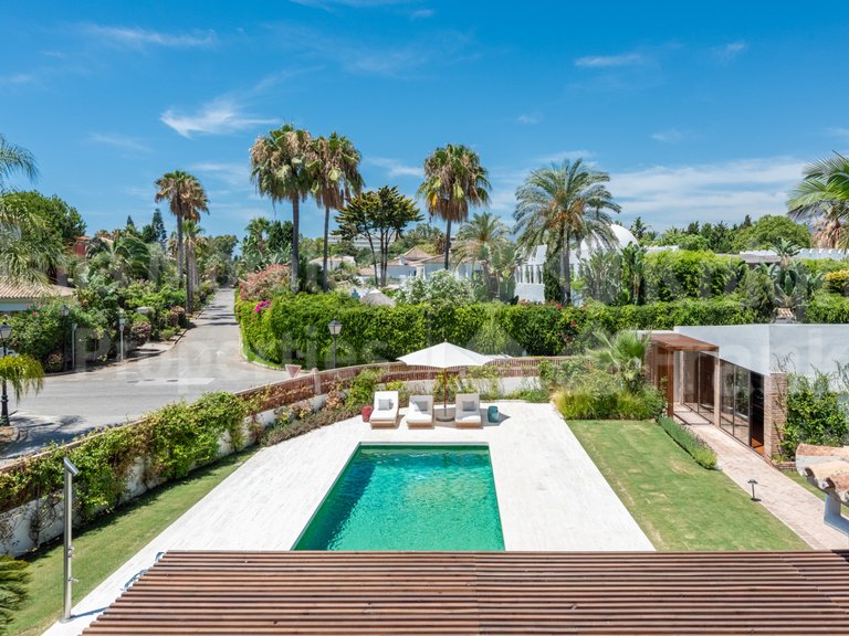 Villa for Sale in Estepona, Malaga 2