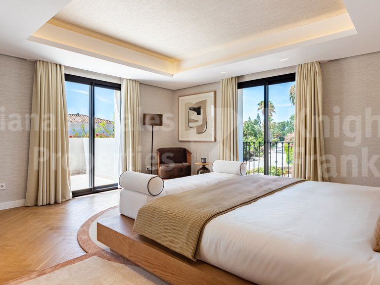 Villa for Sale in Estepona, Malaga 18