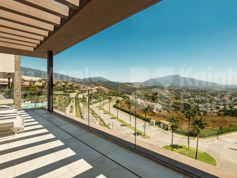 Villa for Sale in Benahavis, Malaga 21