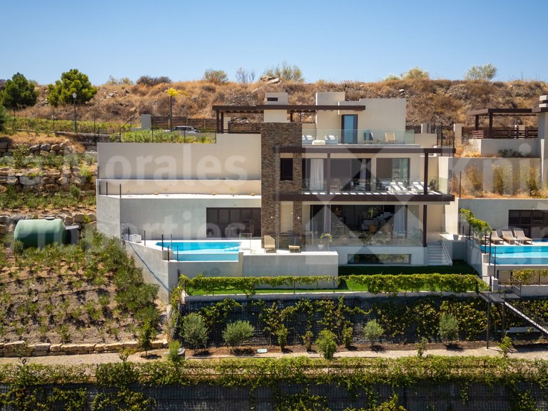 Villa for Sale in Benahavis, Malaga 25