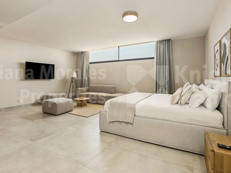Villa for Sale in Benahavis, Malaga 11