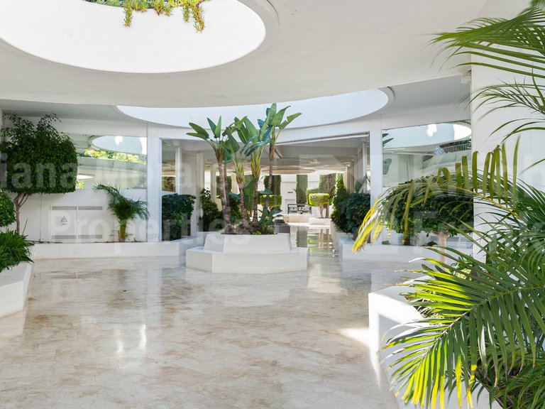 Apartment for Sale in Marbella, Malaga 37