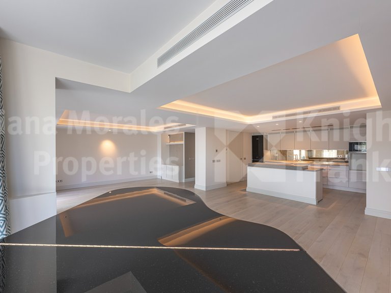 Apartment for Sale in Marbella, Malaga 11