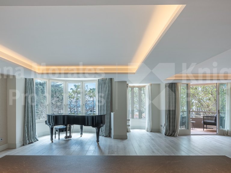 Apartment for Sale in Marbella, Malaga 17