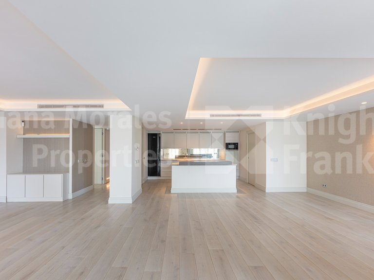Apartment for Sale in Marbella, Malaga 9