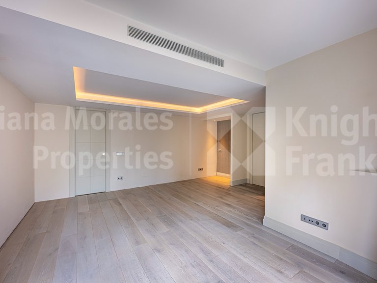 Apartment for Sale in Marbella, Malaga 19