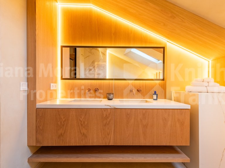 Town House for Sale in Marbella, Malaga 23