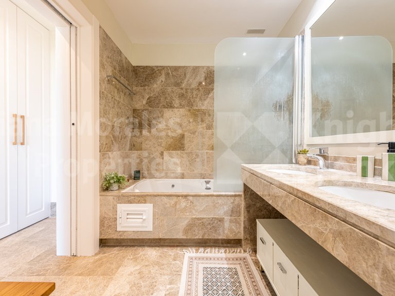 Town House for Sale in Marbella, Malaga 19