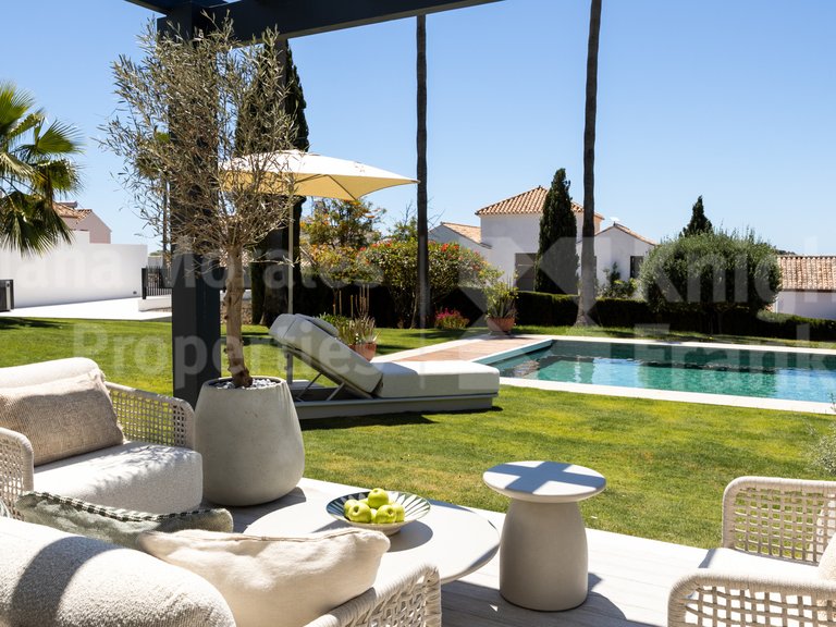 Villa for Sale in Benahavis, Malaga 32