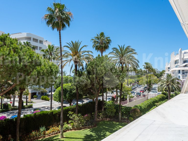 Apartment for Sale in Marbella, Malaga 26