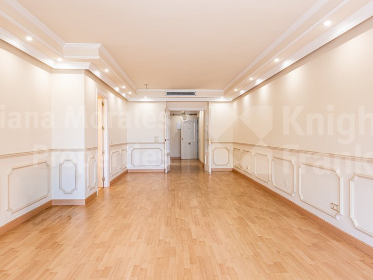 Apartment for Sale in Marbella, Malaga 10