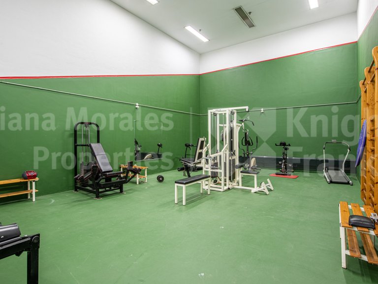 Apartment for Sale in Marbella, Malaga 24
