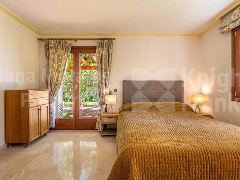 Villa for Sale in Estepona, Malaga 14