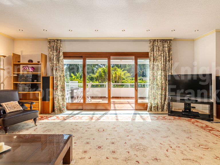 Villa for Sale in Estepona, Malaga 9