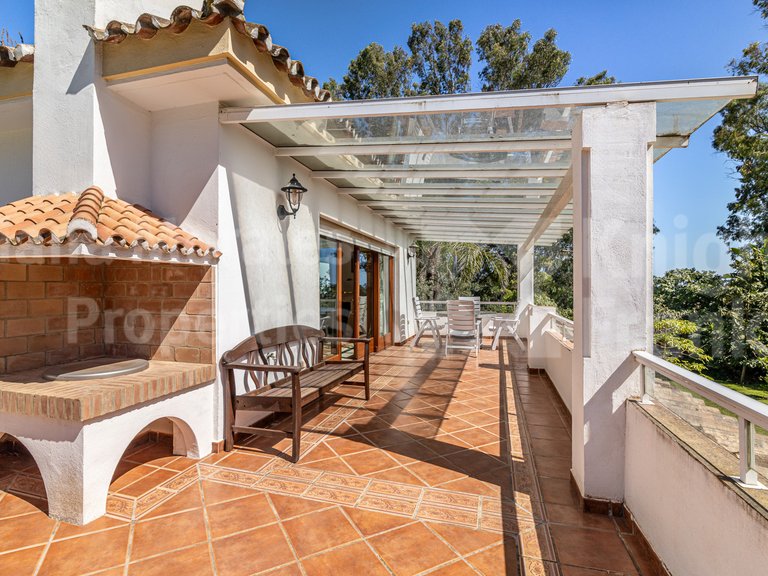 Villa for Sale in Estepona, Malaga 29
