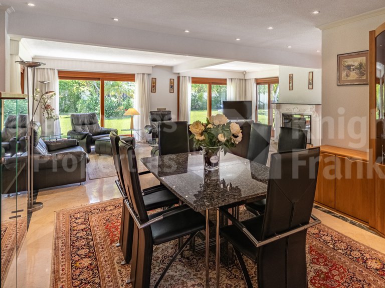 Villa for Sale in Estepona, Malaga 10